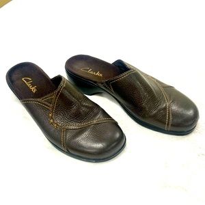 Clarks brown leather mule. Size 7M